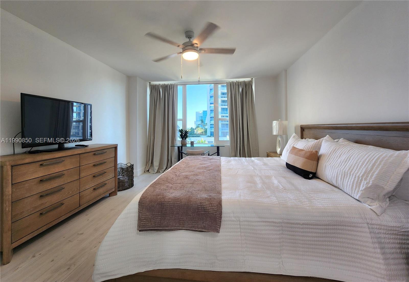 Photo of 3505 Ocean Dr #515, Hollywood, Florida, 33019 -