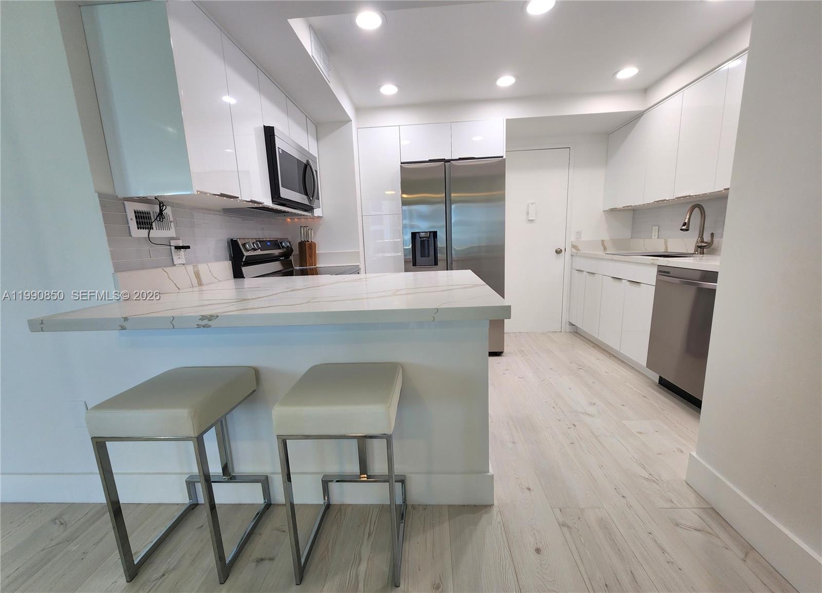 Photo of 3505 Ocean Dr #515, Hollywood, Florida, 33019 -