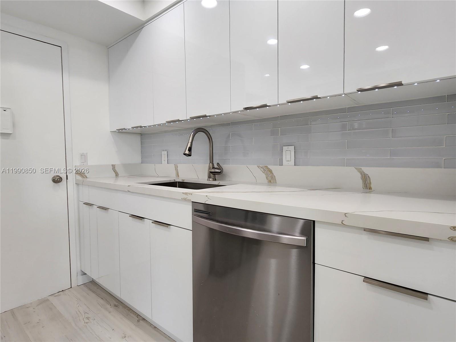 Photo of 3505 Ocean Dr #515, Hollywood, Florida, 33019 -