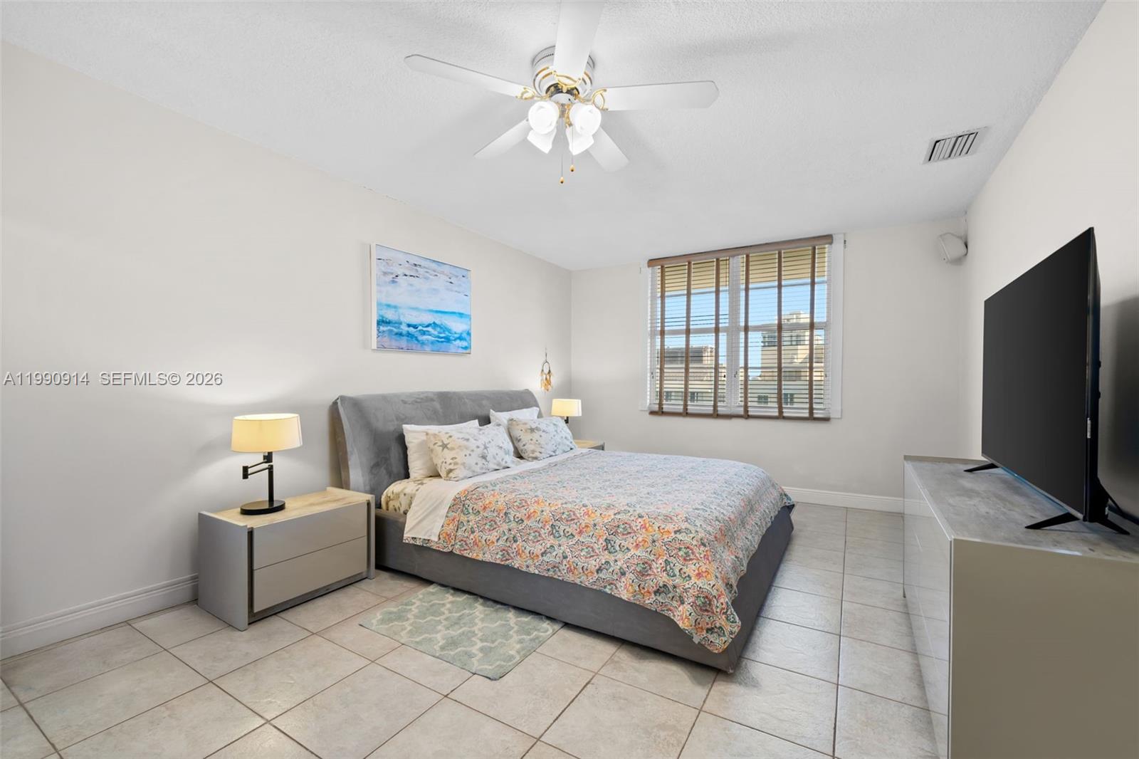 Photo of 3725 Ocean Dr  #PH18, Hollywood, Florida, 33019 - 