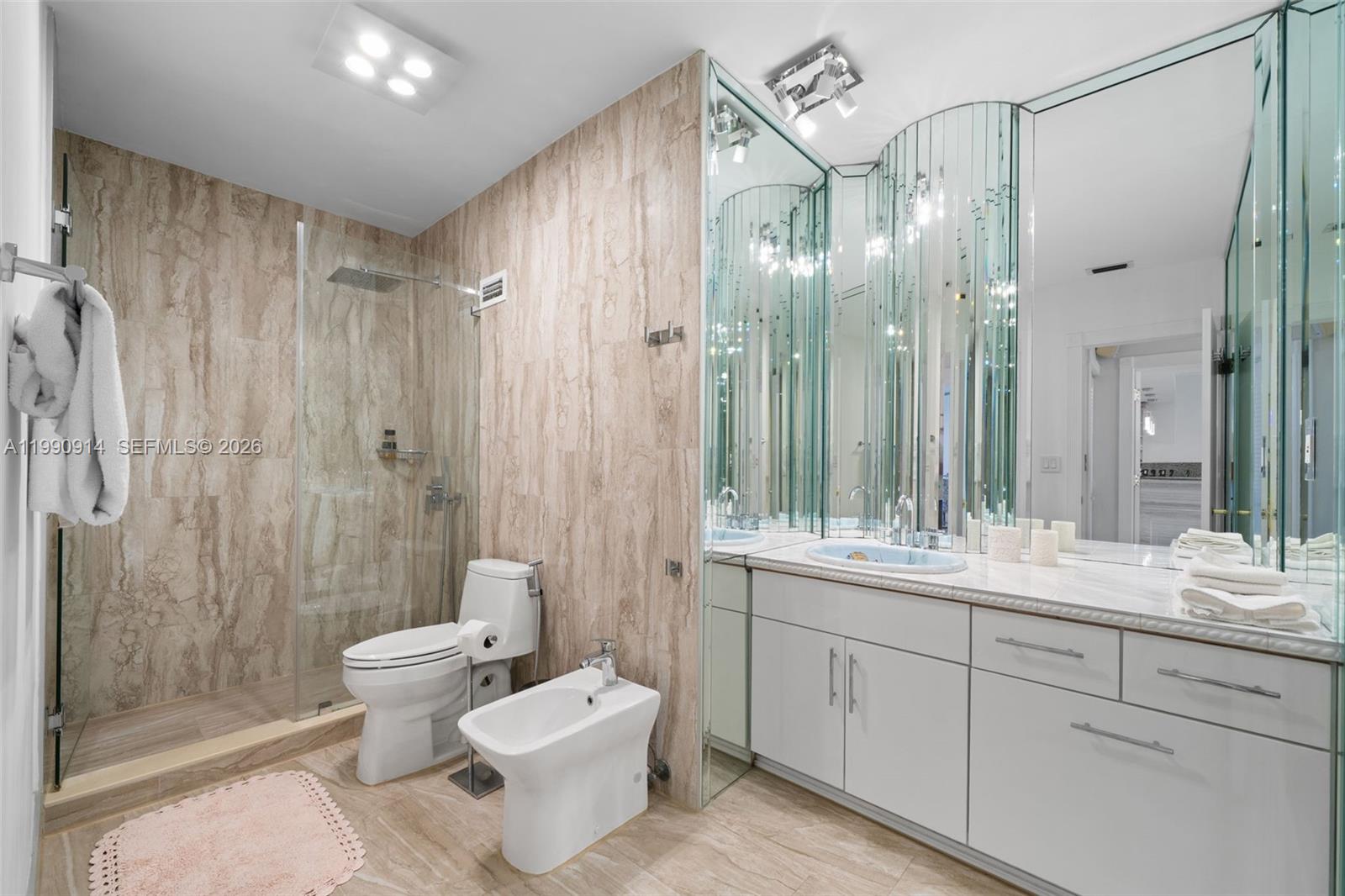 Photo of 3725 Ocean Dr  #PH18, Hollywood, Florida, 33019 - 