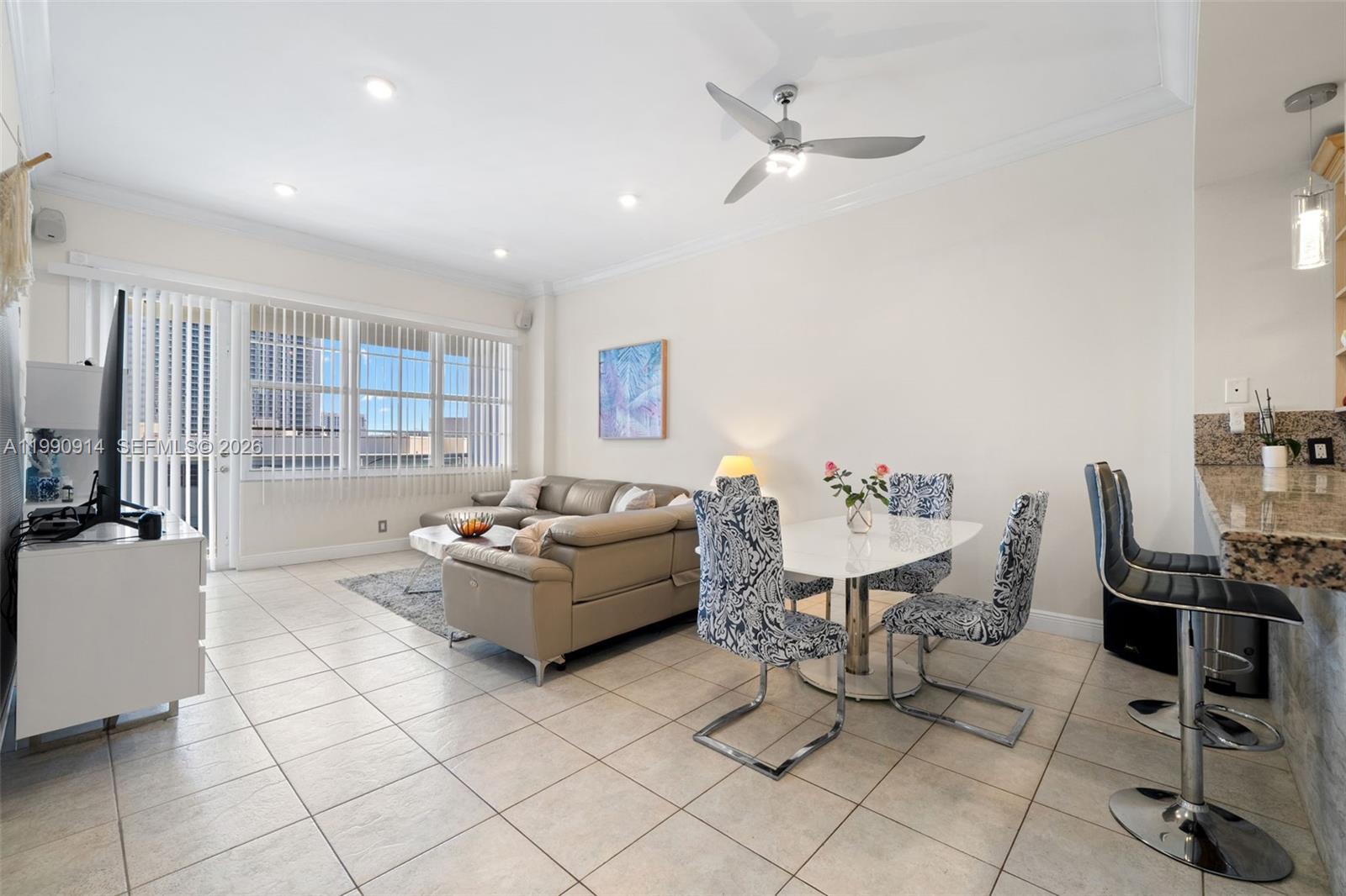 Photo of 3725 Ocean Dr  #PH18, Hollywood, Florida, 33019 - 