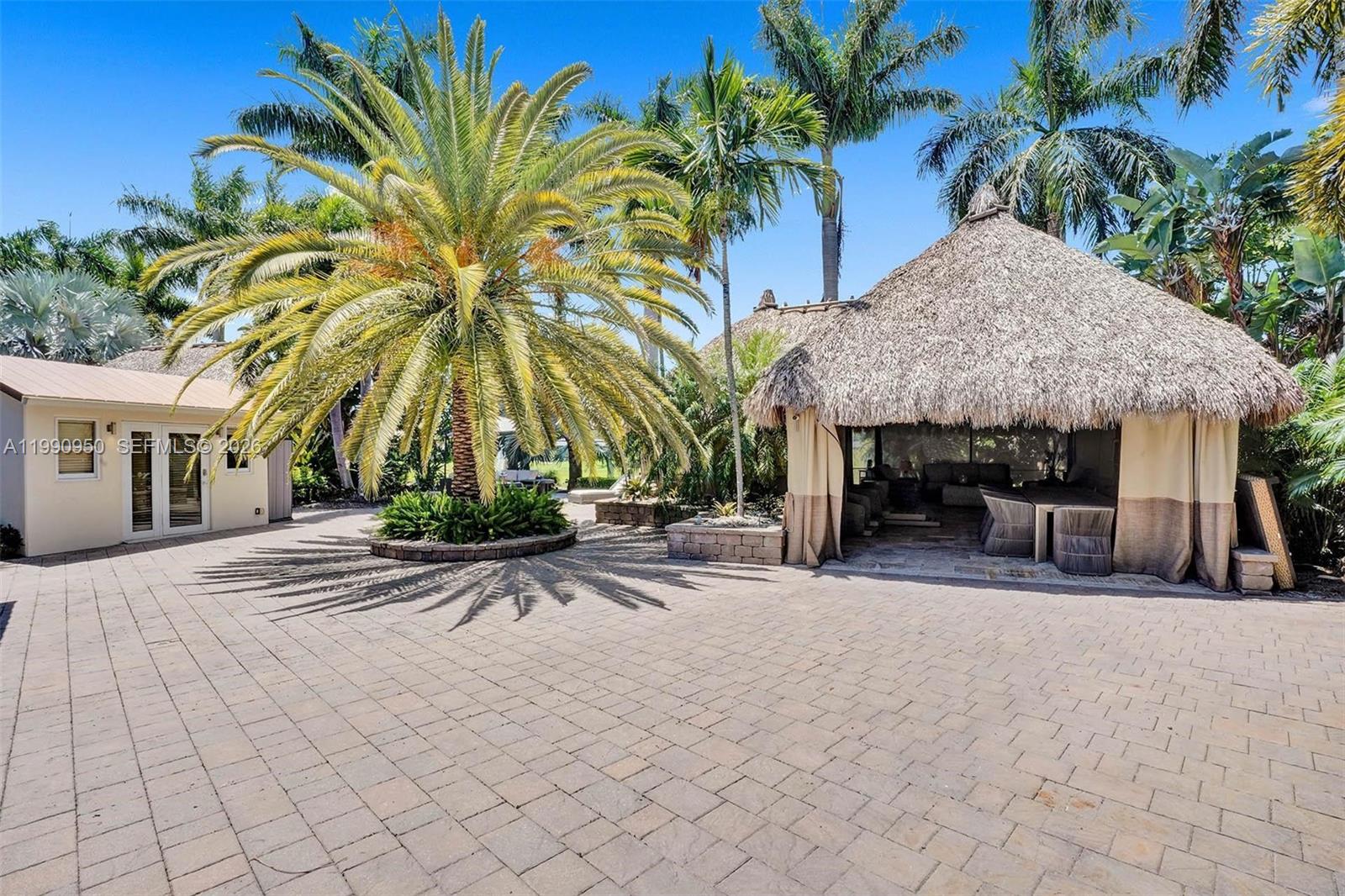   /   sq. ft. $ 2026-03-28 0 foto