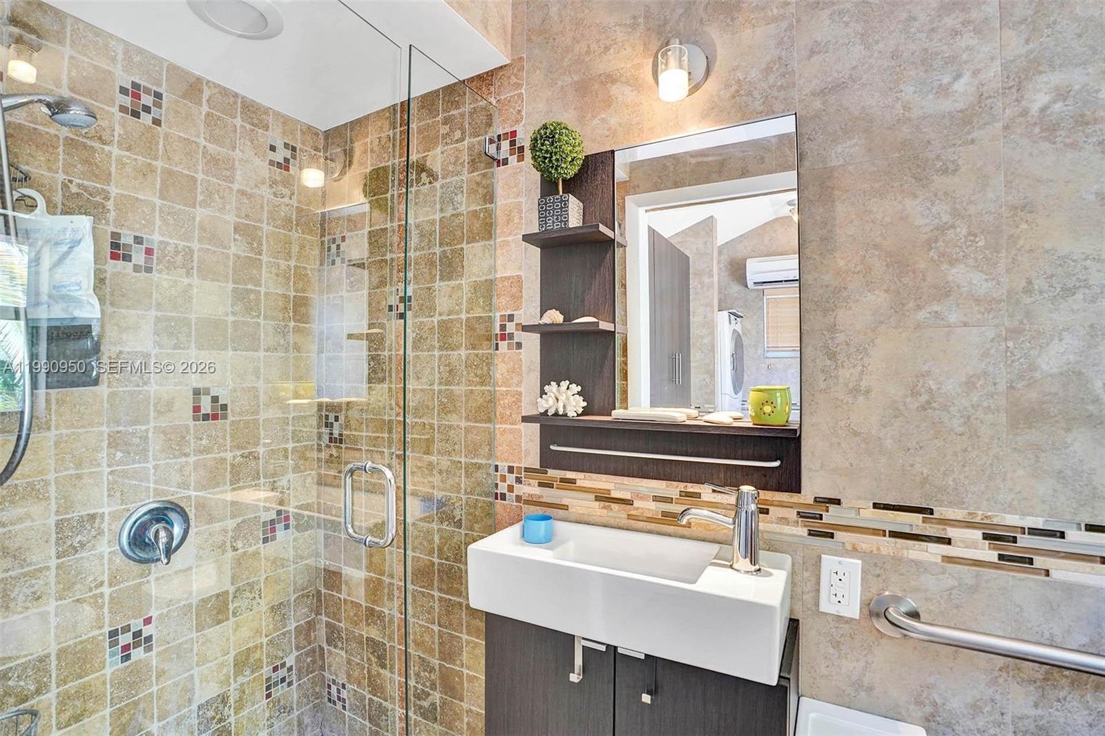   /   sq. ft. $ 2026-03-28 0 foto