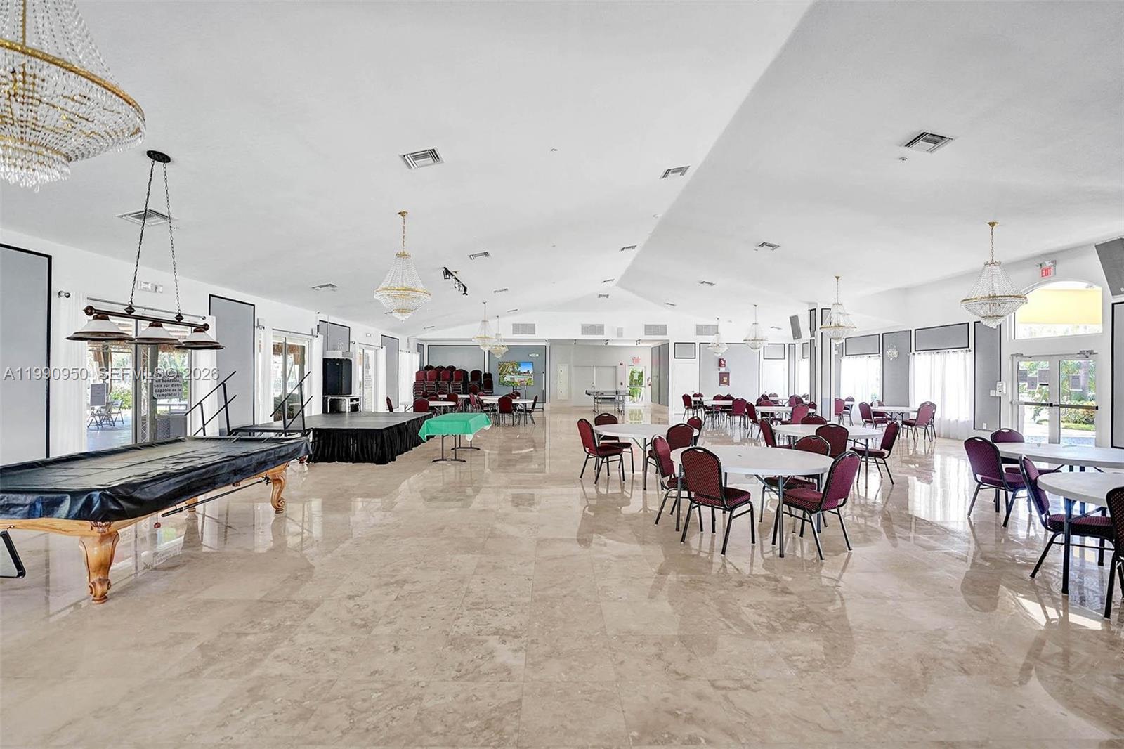   /   sq. ft. $ 2026-03-28 0 foto