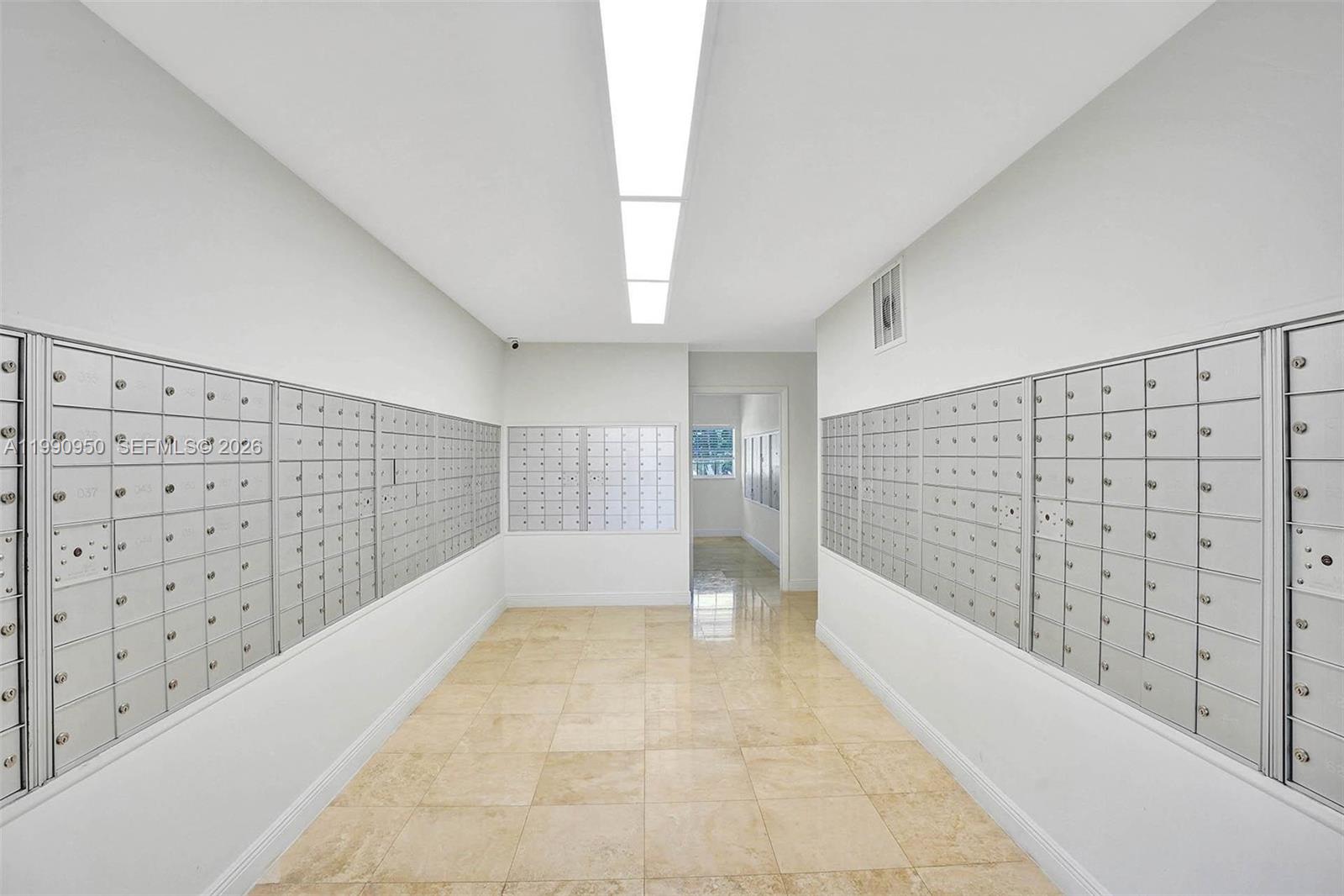   /   sq. ft. $ 2026-03-28 0 foto