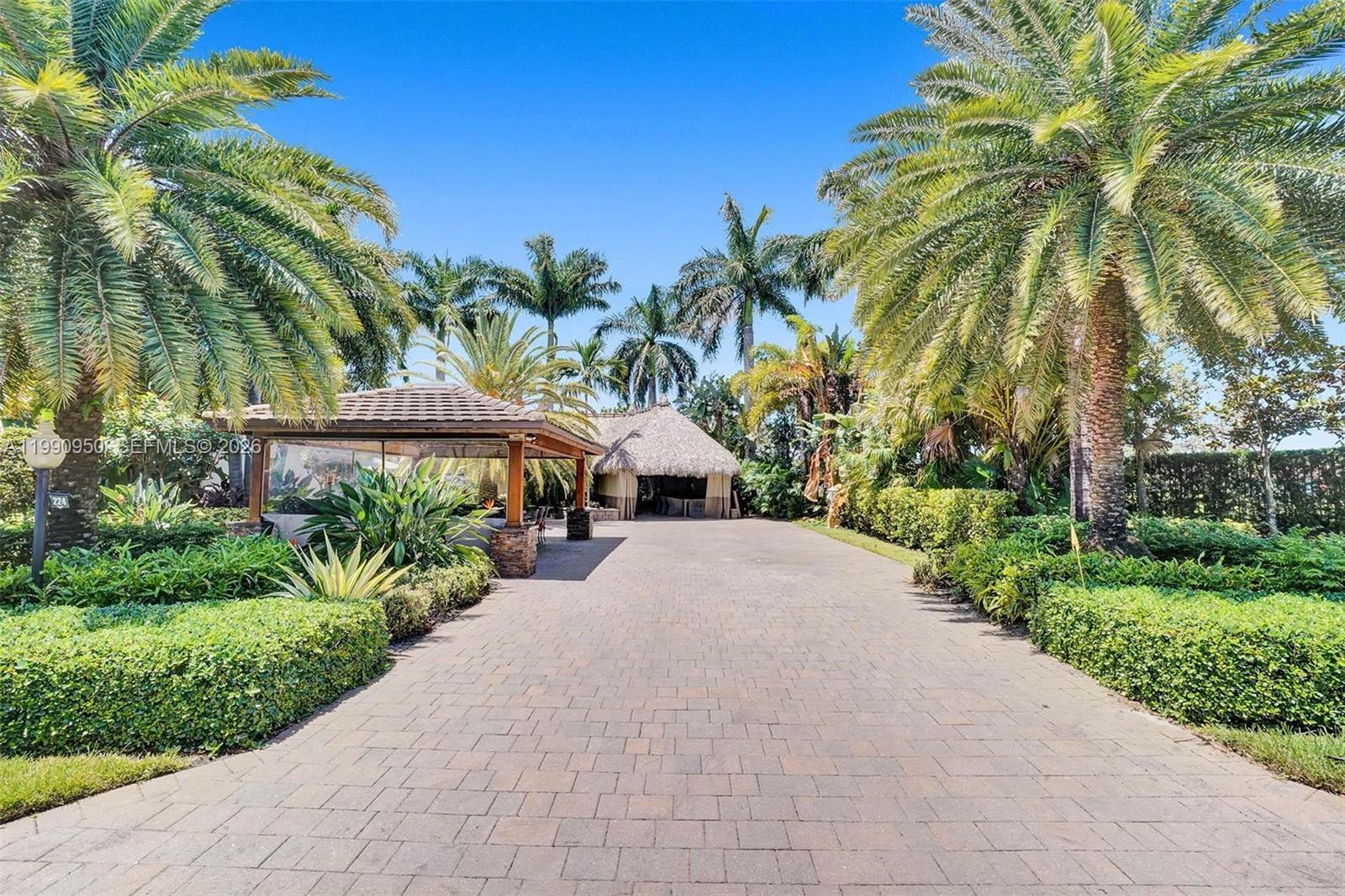   /   sq. ft. $ 2026-03-28 0 foto