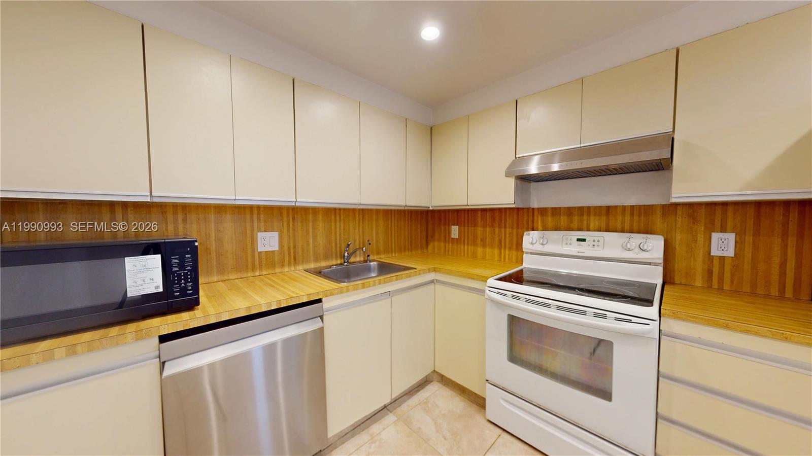 Photo of 2500 PARKVIEW DR  #1909, Hallandale Beach, Florida, 33009 - 