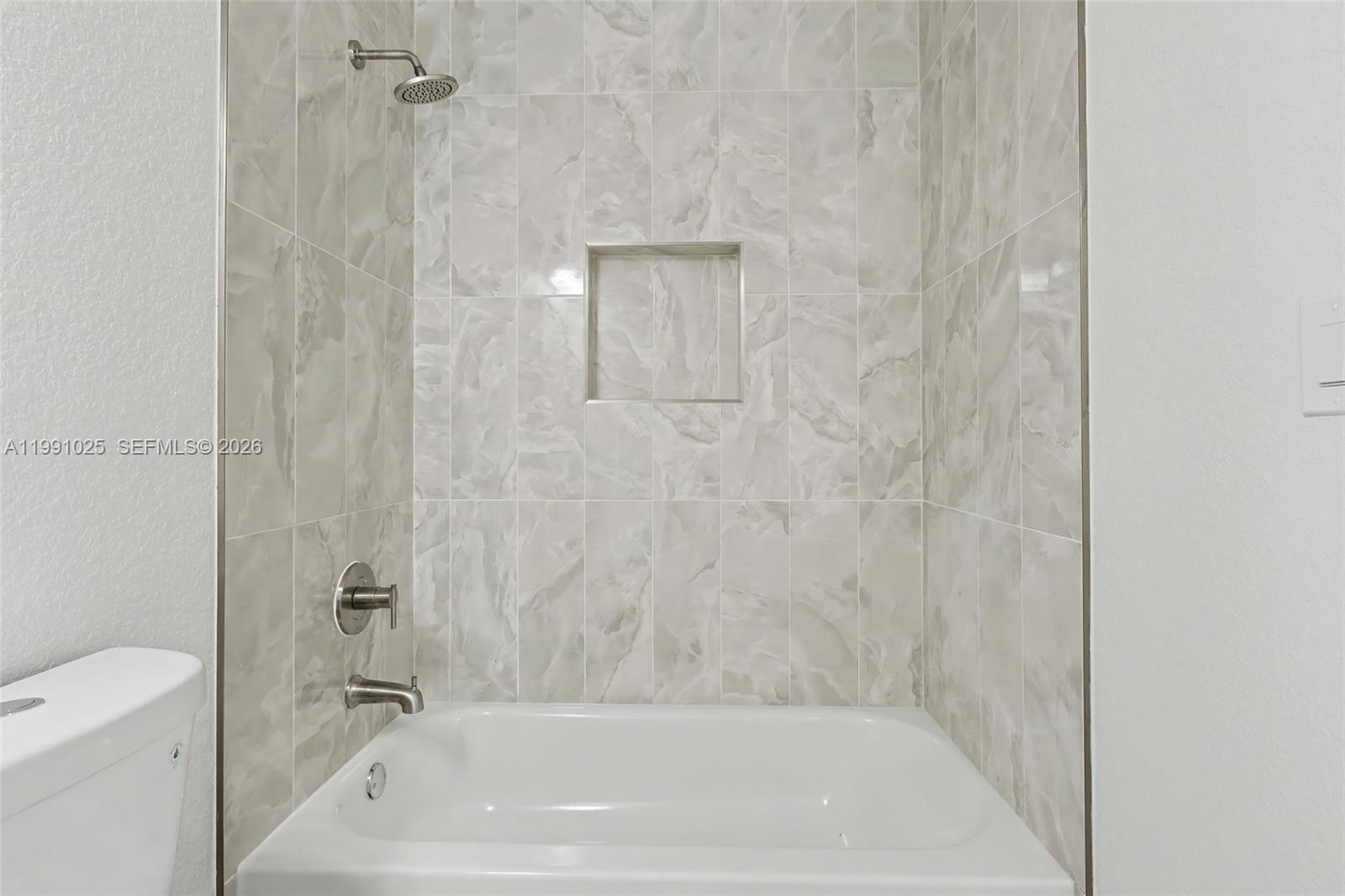   /  2713 кв.футов $ 2026-03-28 0 Фото