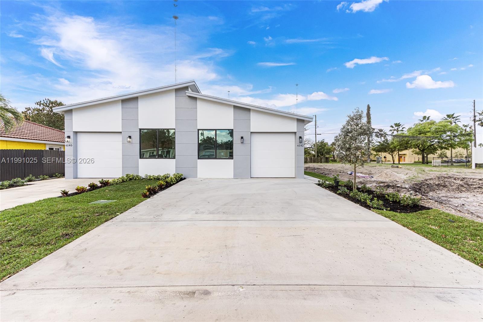   /  2713 кв.футов $ 2026-03-28 0 Фото