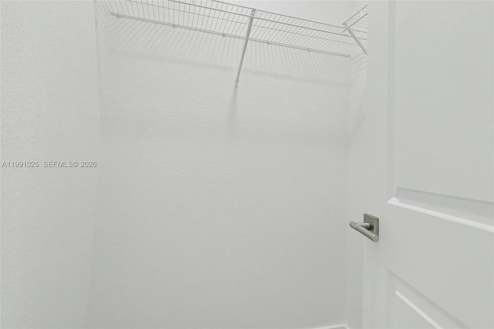   /  2713 кв.футов $ 2026-03-28 0 Фото