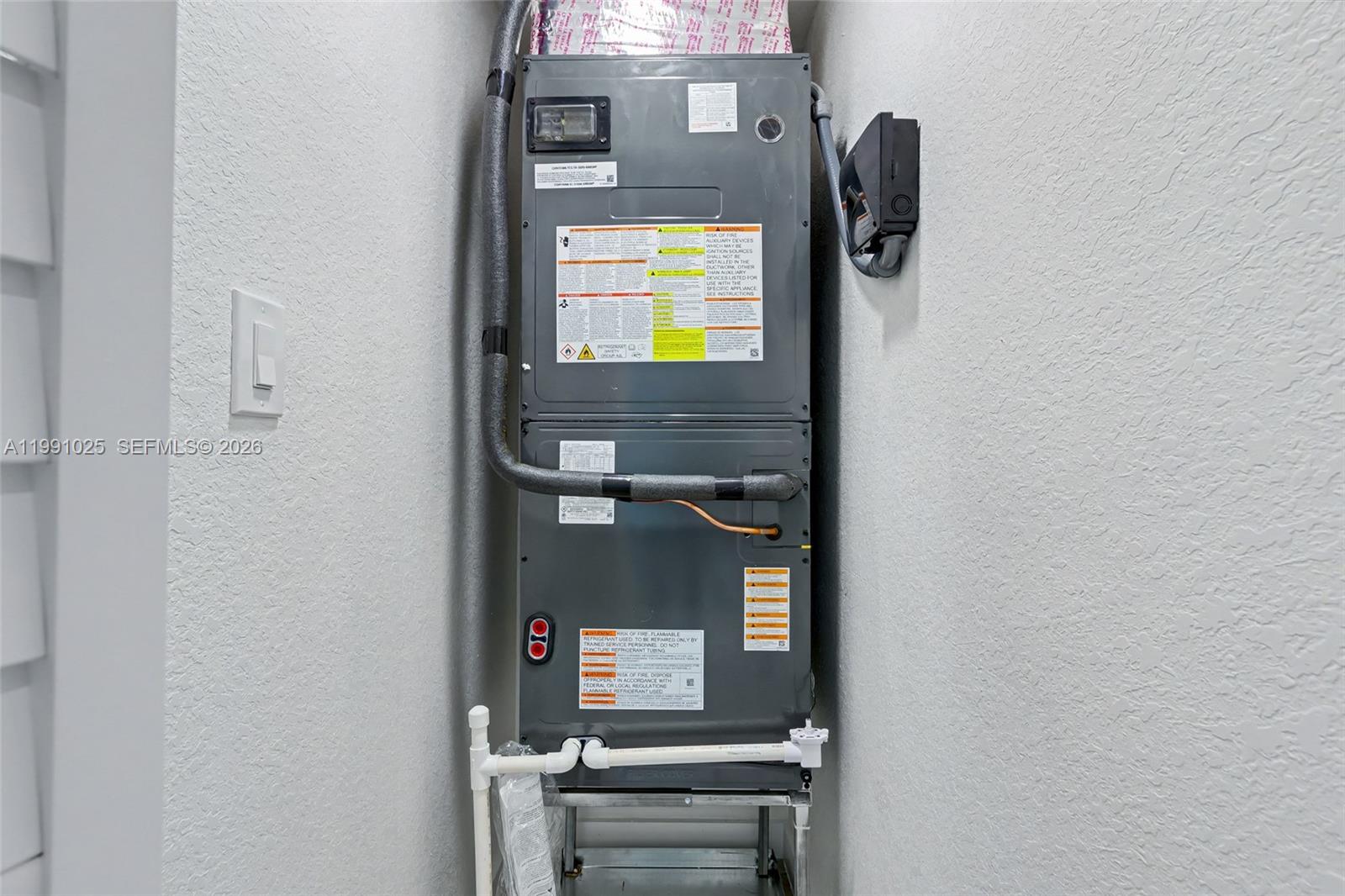   /  2713 кв.футов $ 2026-03-28 0 Фото