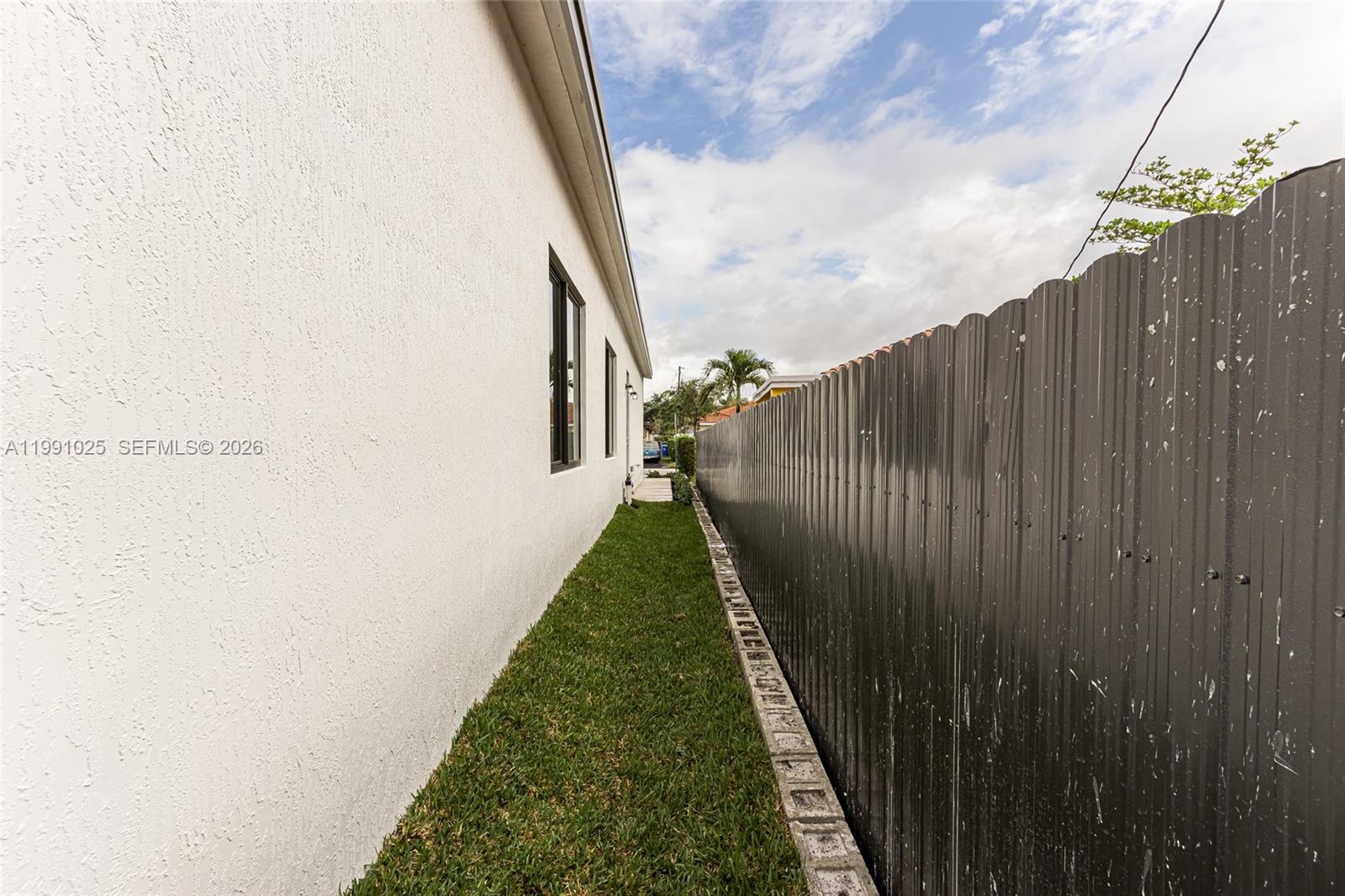   /  2713 кв.футов $ 2026-03-28 0 Фото