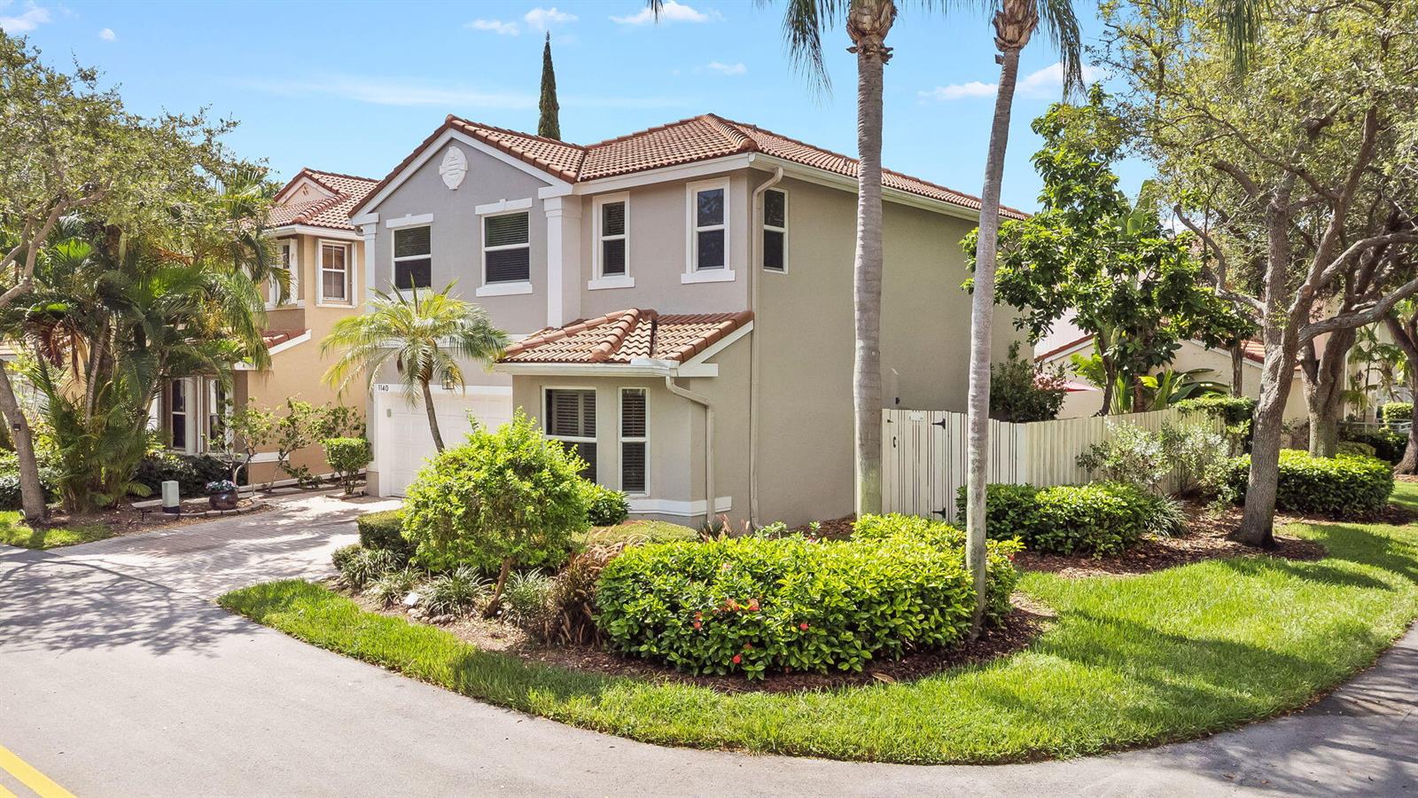 Photo of 1140 Linden (1140), Hollywood, Florida, 33019 - 1140 linden f