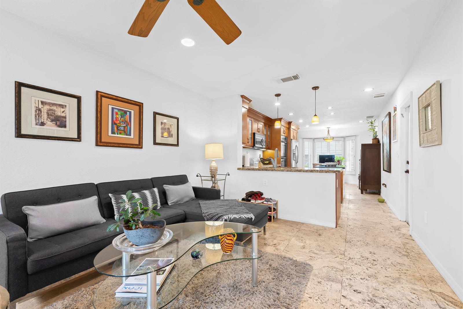 Photo of 1140 Linden (1140), Hollywood, Florida, 33019 - 1140 linden l