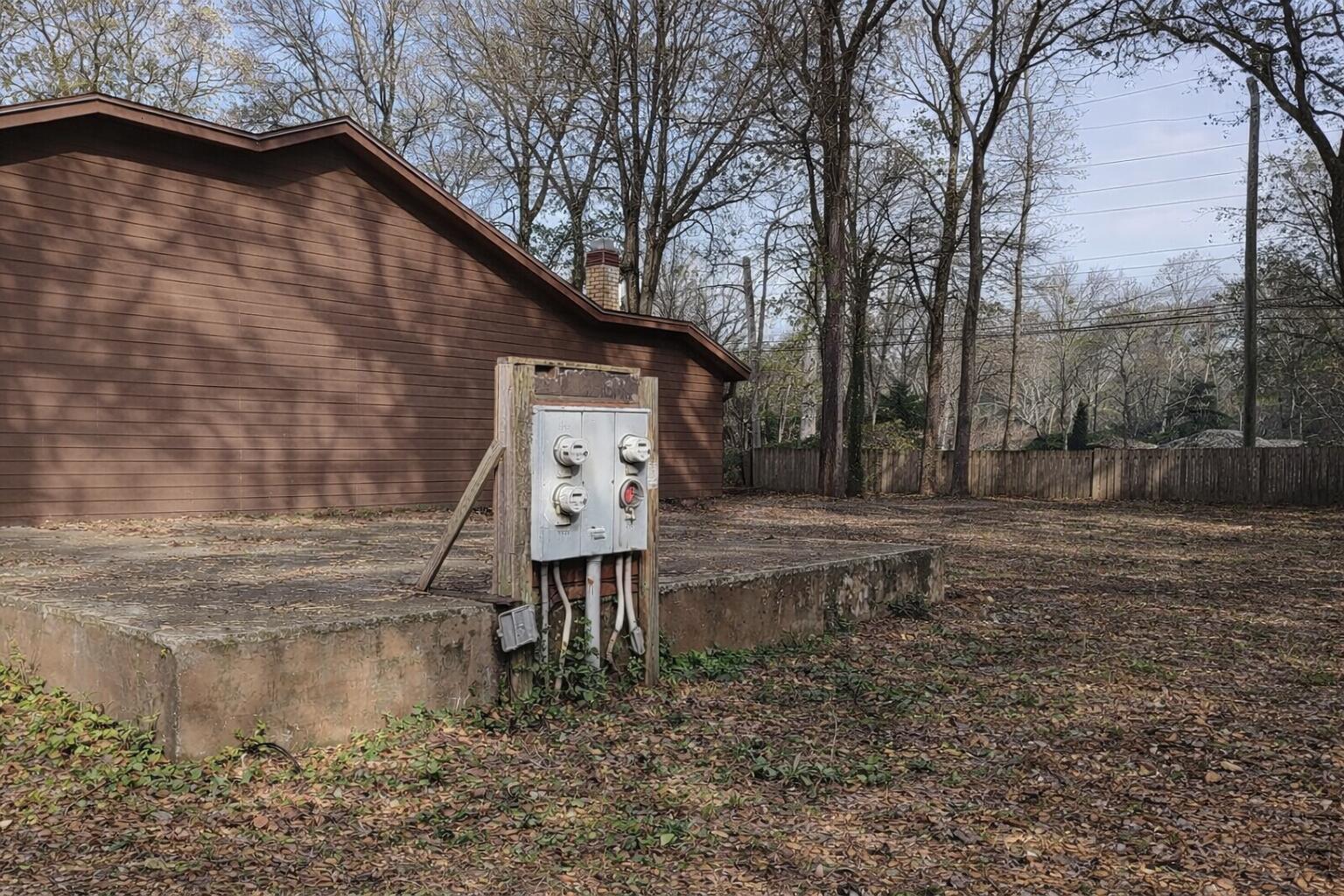 See details / 0 sq. ft. $ 2026-05-06 0 Photo