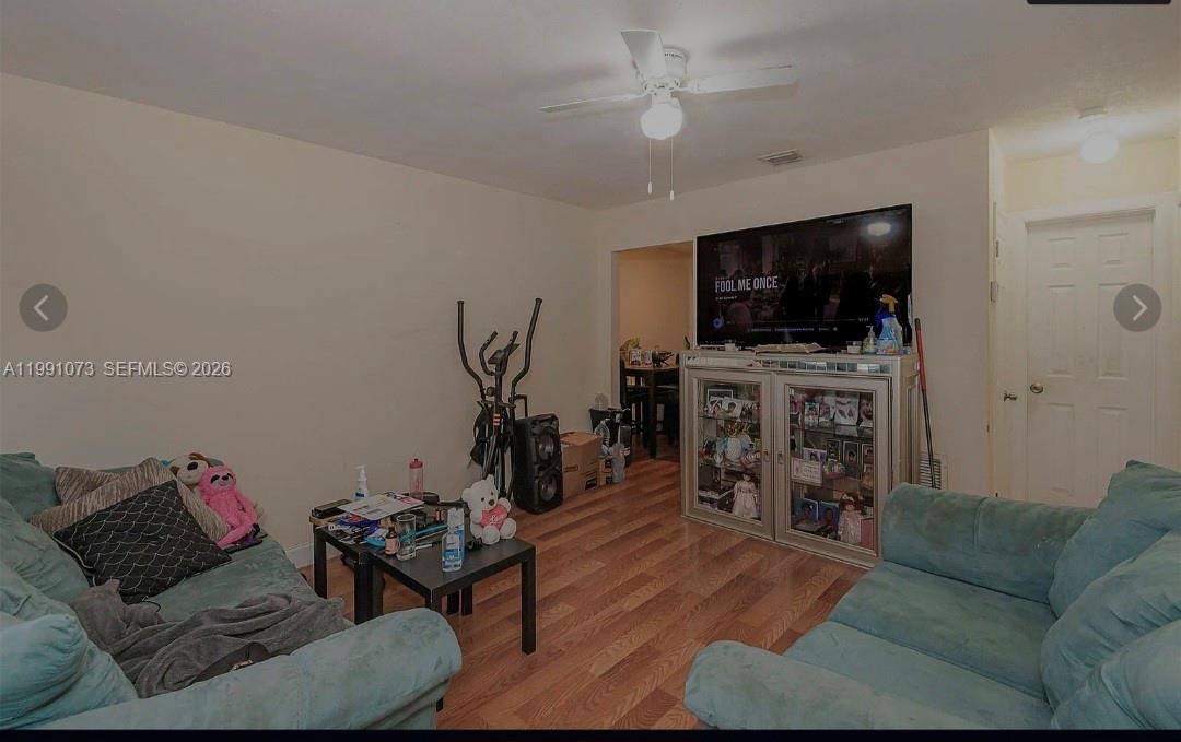   /  1300 кв.футов $ 2026-04-01 0 Фото