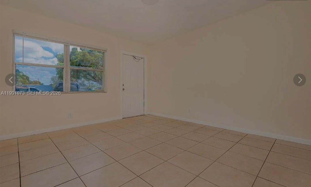   /  1300 кв.футов $ 2026-04-01 0 Фото