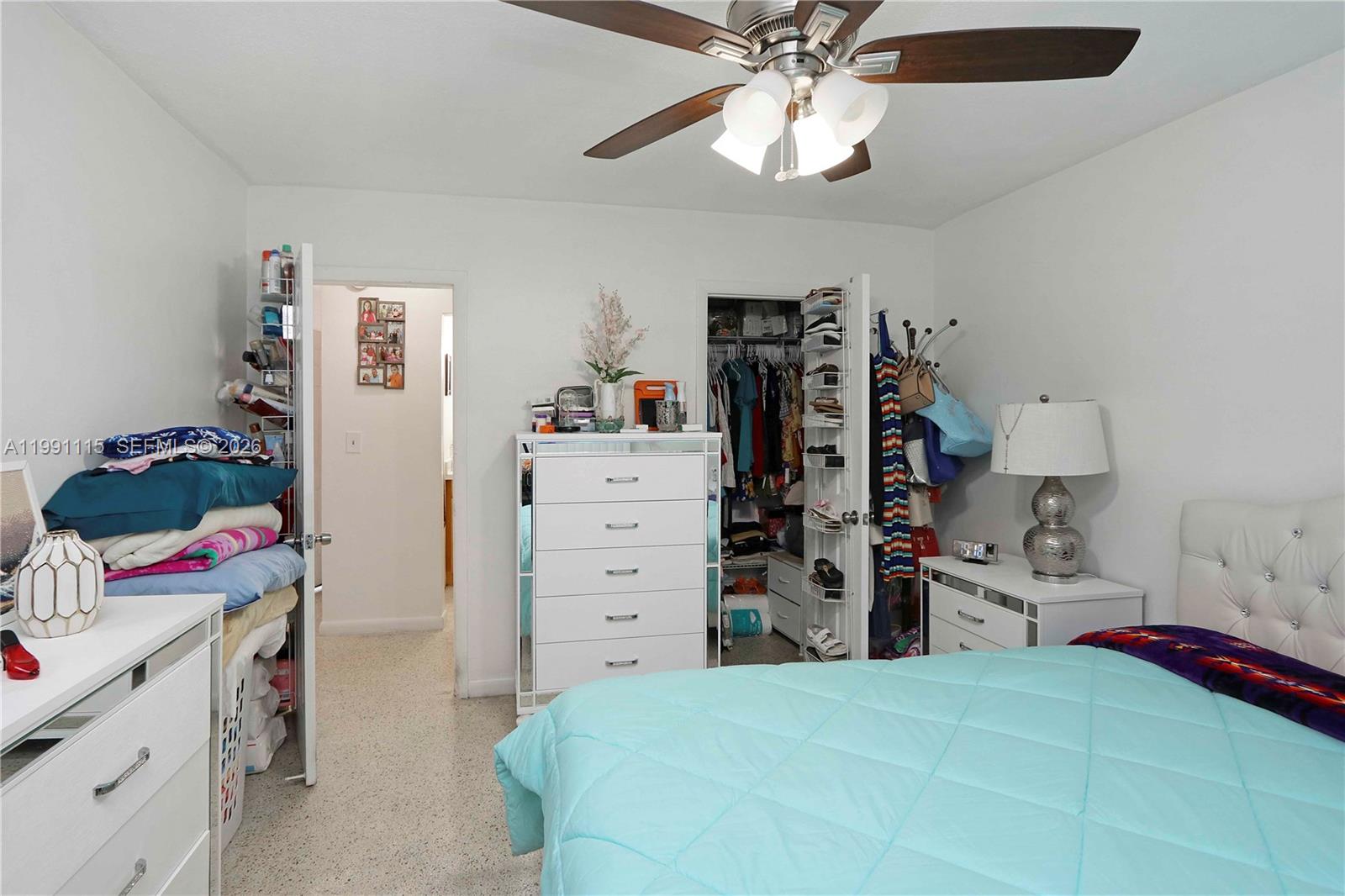   /   кв.футов $ 2026-03-29 0 Фото