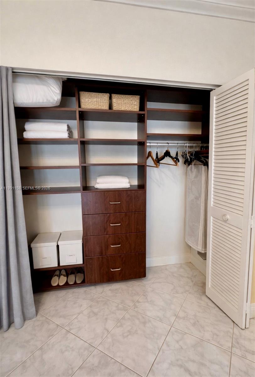 12L 1 / 2 870 sq. ft. $ 2026-03-29 0 Photo