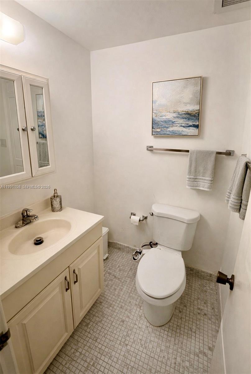 12L 1 / 2 870 sq. ft. $ 2026-03-29 0 Photo