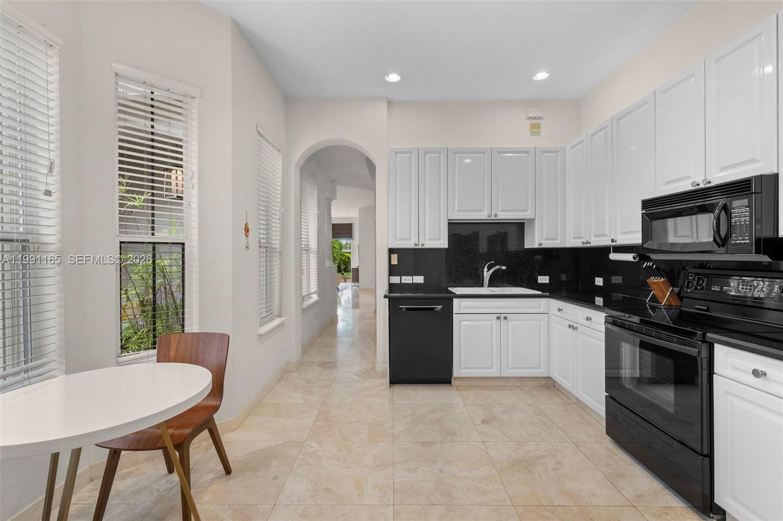 Photo of 896 Spinnaker Dr W  (896), Hollywood, Florida, 33019 - 