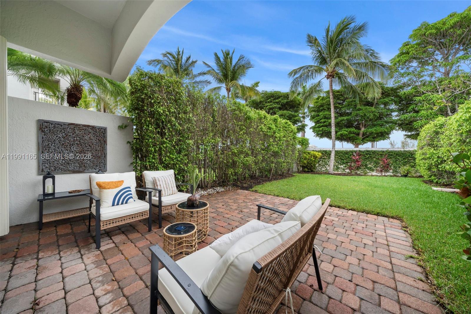 Photo of 896 Spinnaker Dr W  (896), Hollywood, Florida, 33019 - 