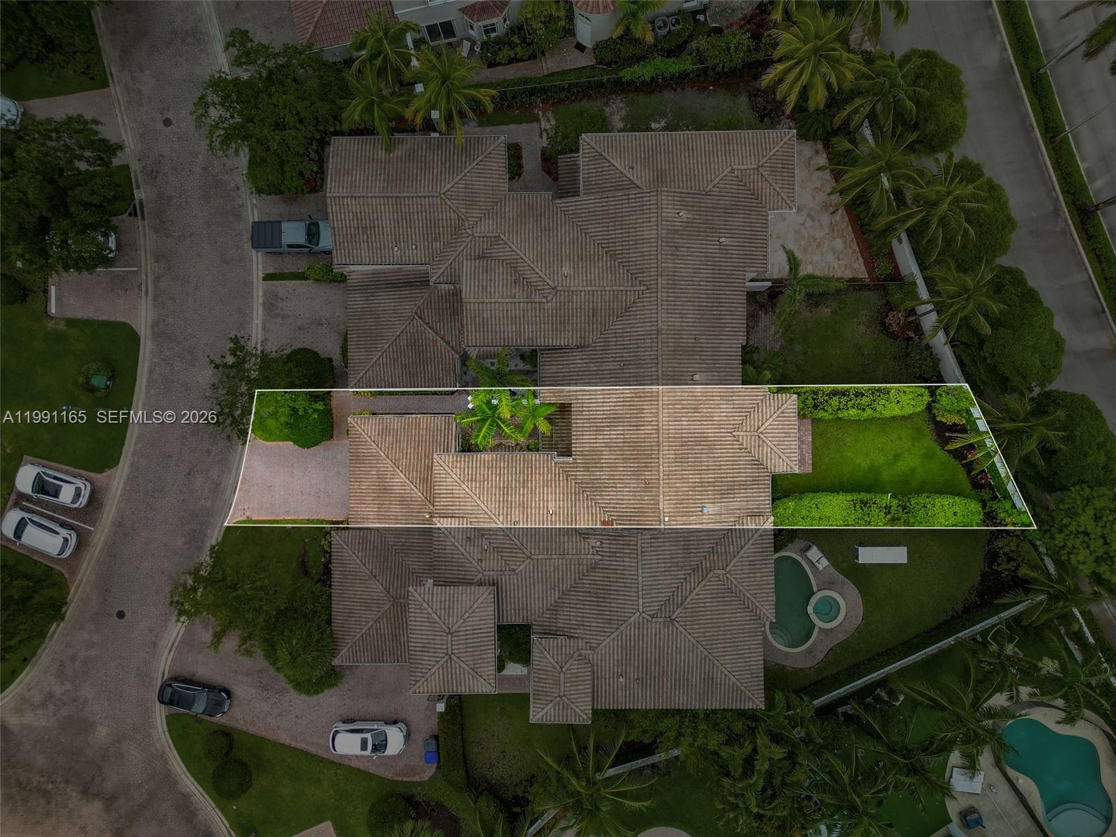 Photo of 896 Spinnaker Dr W  (896), Hollywood, Florida, 33019 - 