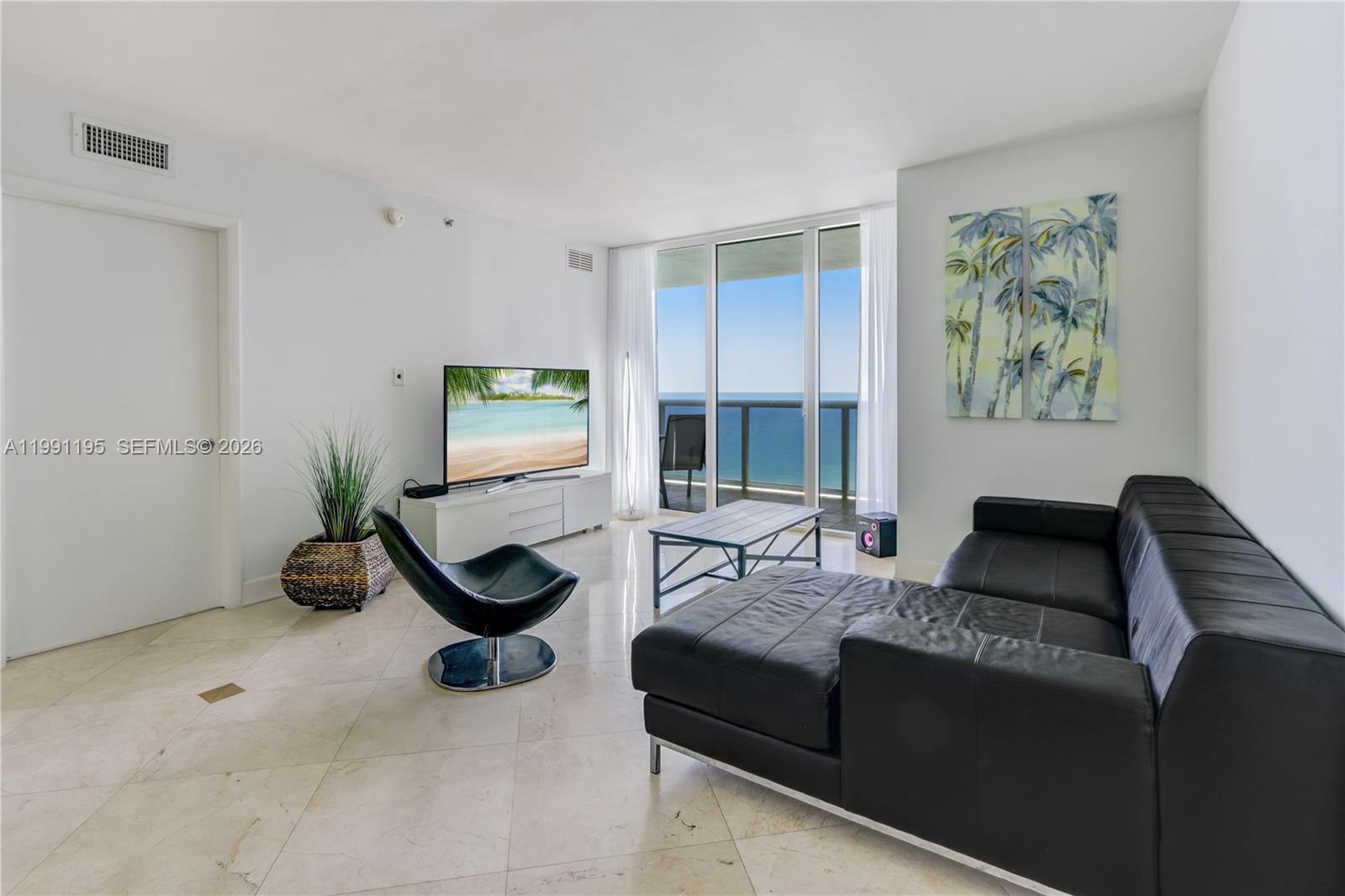 3804 3 / 3 1675 sq. ft. $ 2026-03-29 0 foto