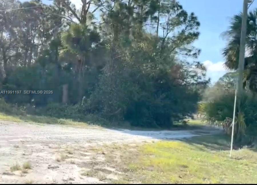   /   sq. ft. $ 2026-03-29 0 foto