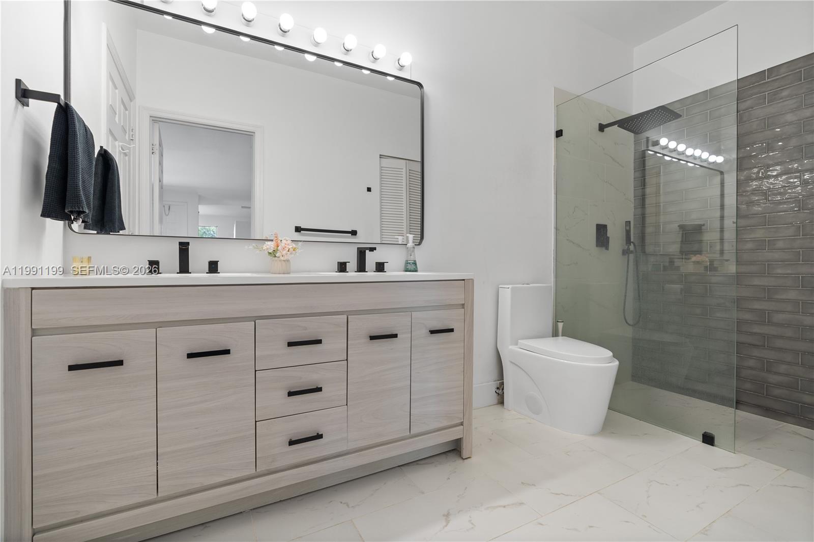 Photo of 1120 Canella Ln  (1120), Hollywood, Florida, 33019 - 