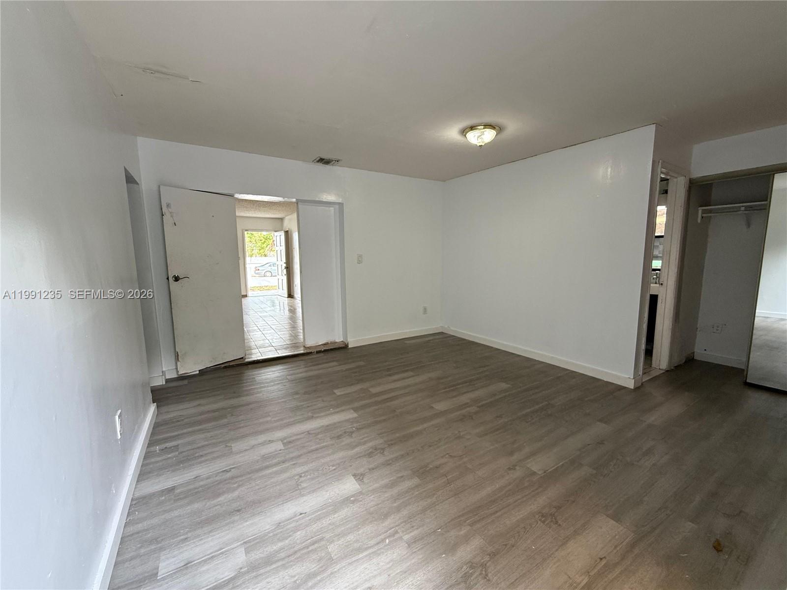   /  1975 sq. ft. $ 2026-03-29 0 foto