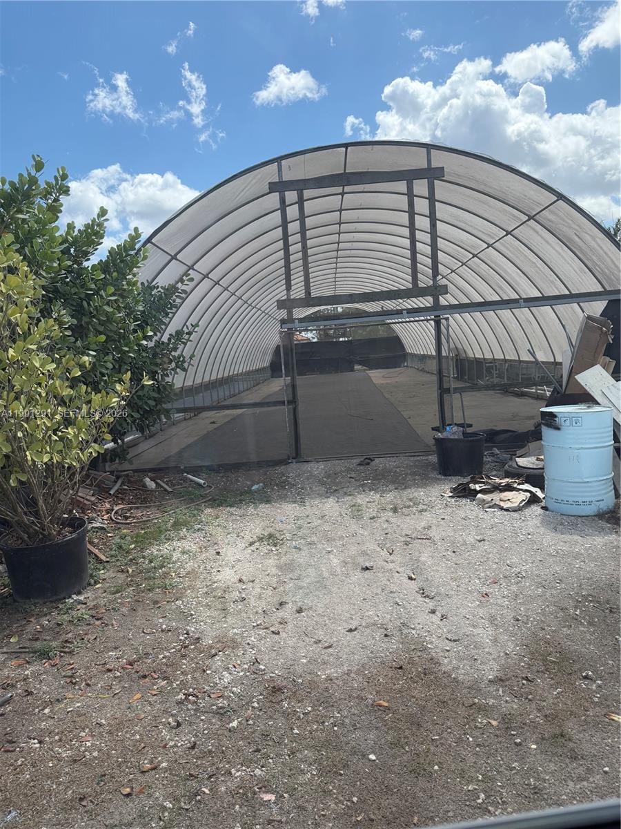   /   кв.футов $ 2026-03-30 0 Фото