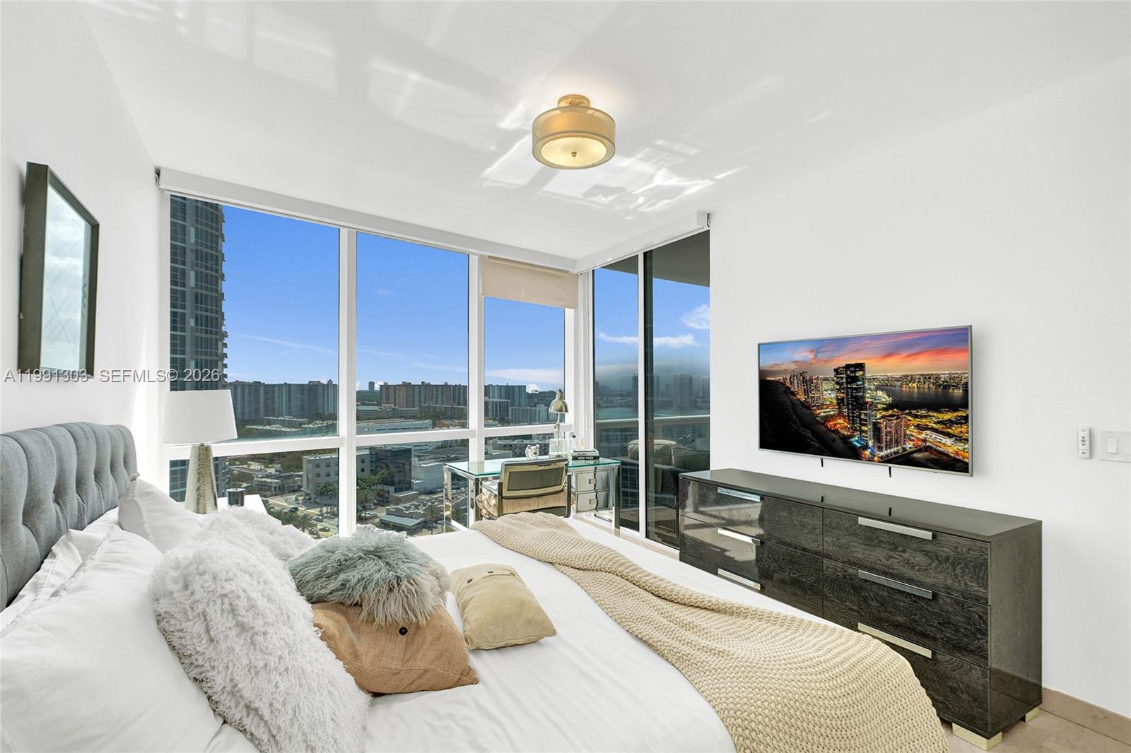 2007 3 / 3 1434 sq. ft. $ 2026-03-30 0 Photo