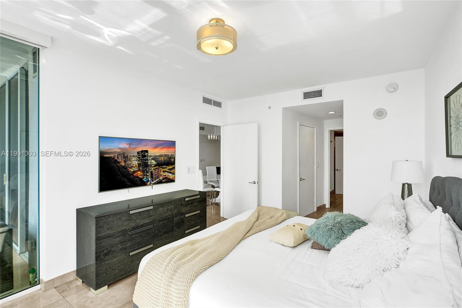 2007 3 / 3 1434 sq. ft. $ 2026-03-30 0 Photo