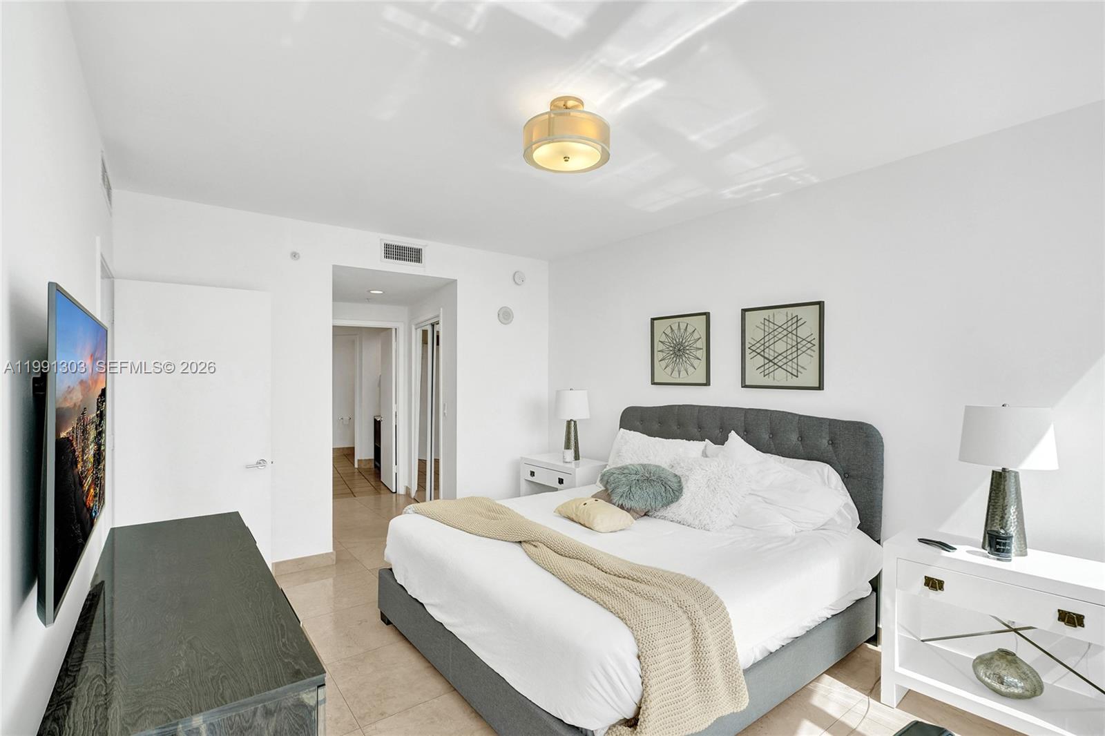 2007 3 / 3 1434 sq. ft. $ 2026-03-30 0 Photo