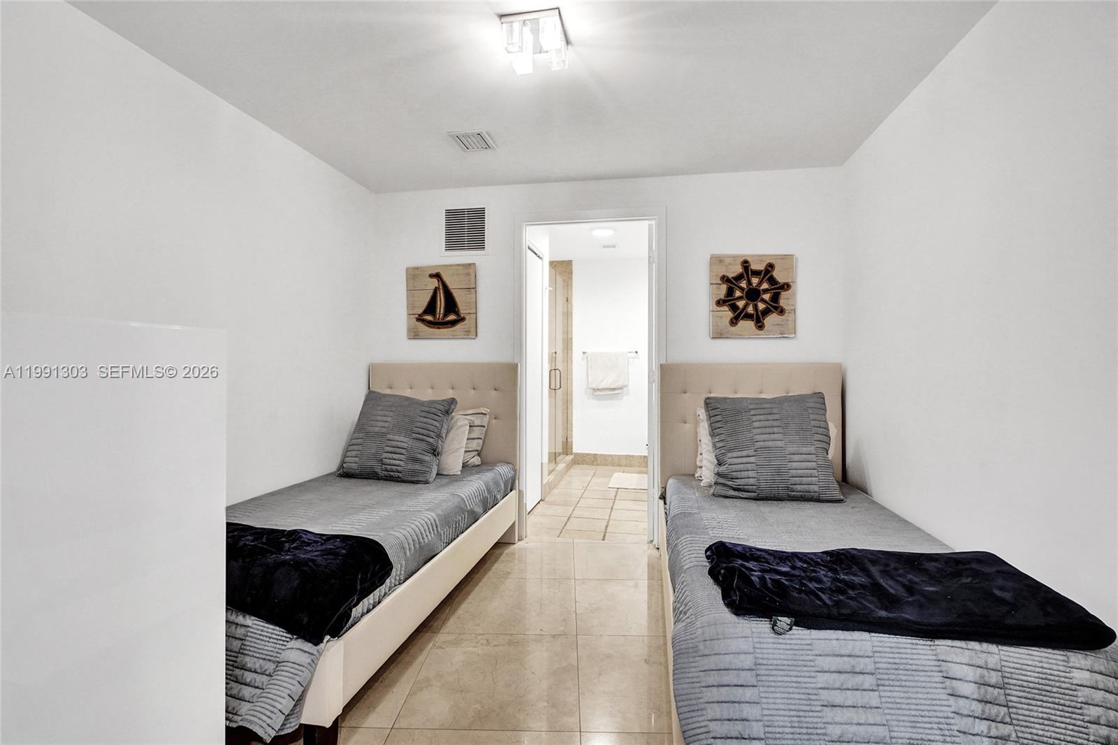 2007 3 / 3 1434 sq. ft. $ 2026-03-30 0 Photo