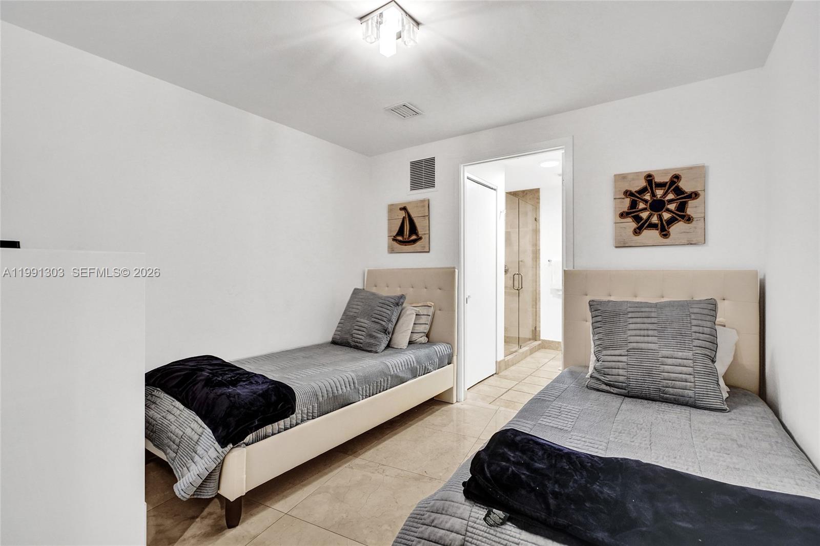 2007 3 / 3 1434 sq. ft. $ 2026-03-30 0 Photo