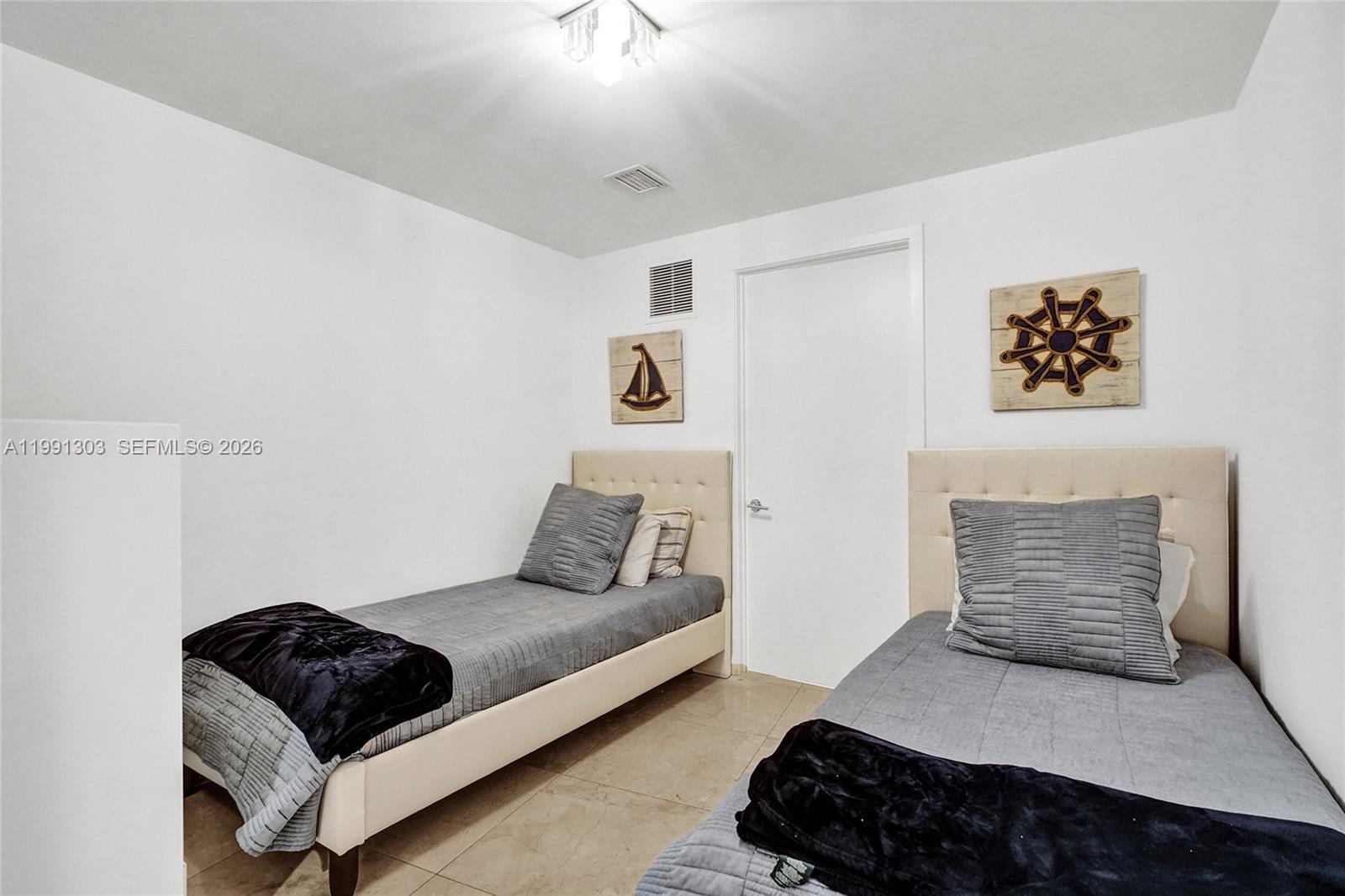 2007 3 / 3 1434 sq. ft. $ 2026-03-30 0 Photo