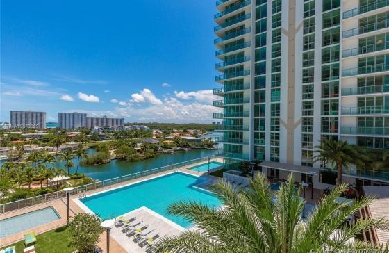 Ver detalles 5-703 2 / 3 1524 sq. ft. $ 2026-04-15 0 foto