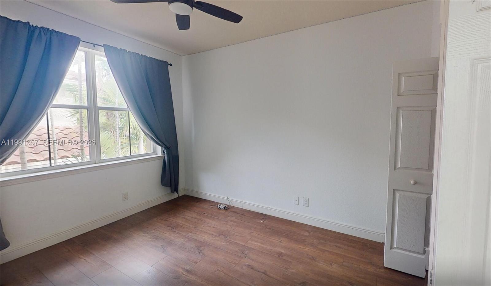 Photo of 949 Harbor Vw N  (949), Hollywood, Florida, 33019 - 