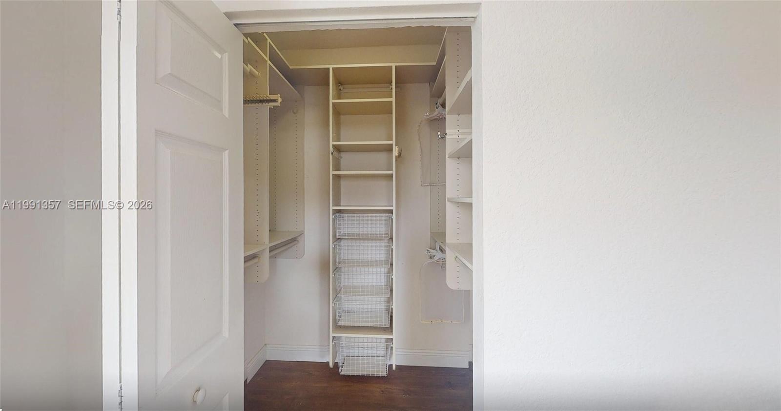 Photo of 949 Harbor Vw N  (949), Hollywood, Florida, 33019 - 