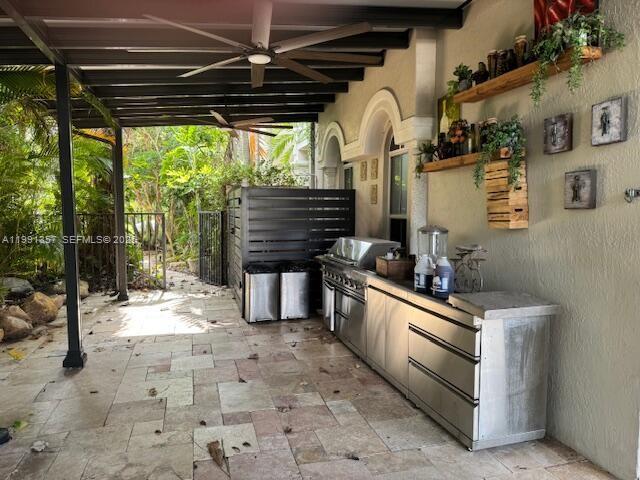 Photo of 949 Harbor Vw N  (949), Hollywood, Florida, 33019 - 