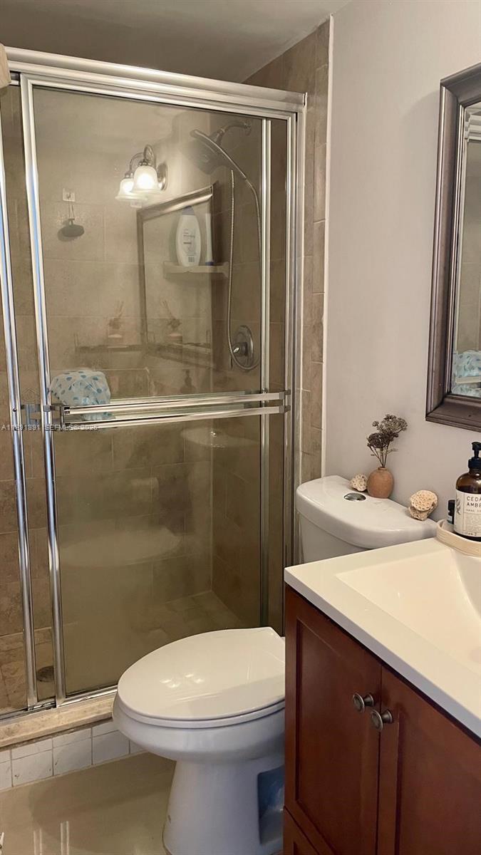 Photo of 2017 OCEAN DR  #405W, Hallandale Beach, Florida, 33009 - 