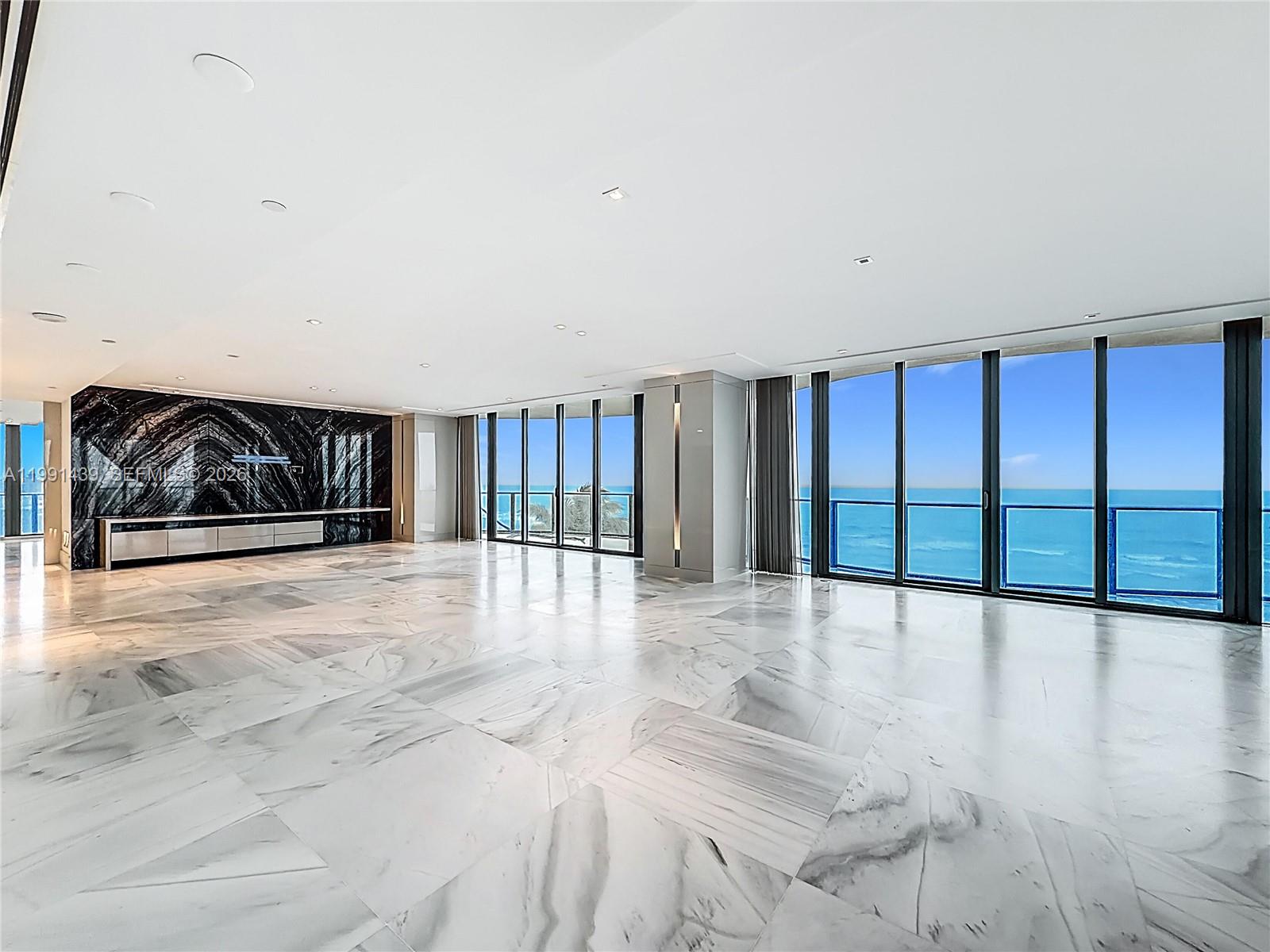 5 4 / 6 4992 sq. ft. $ 2026-03-30 0 foto