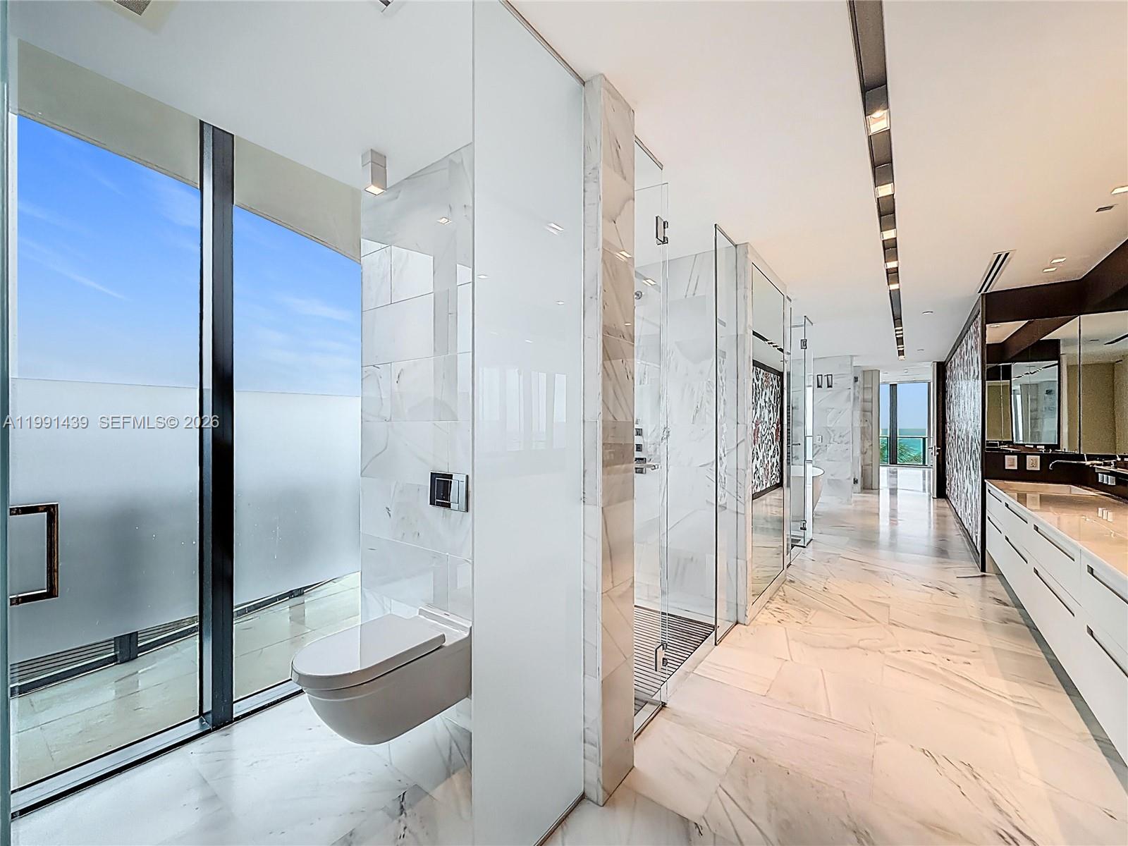 5 4 / 6 4992 sq. ft. $ 2026-03-30 0 foto