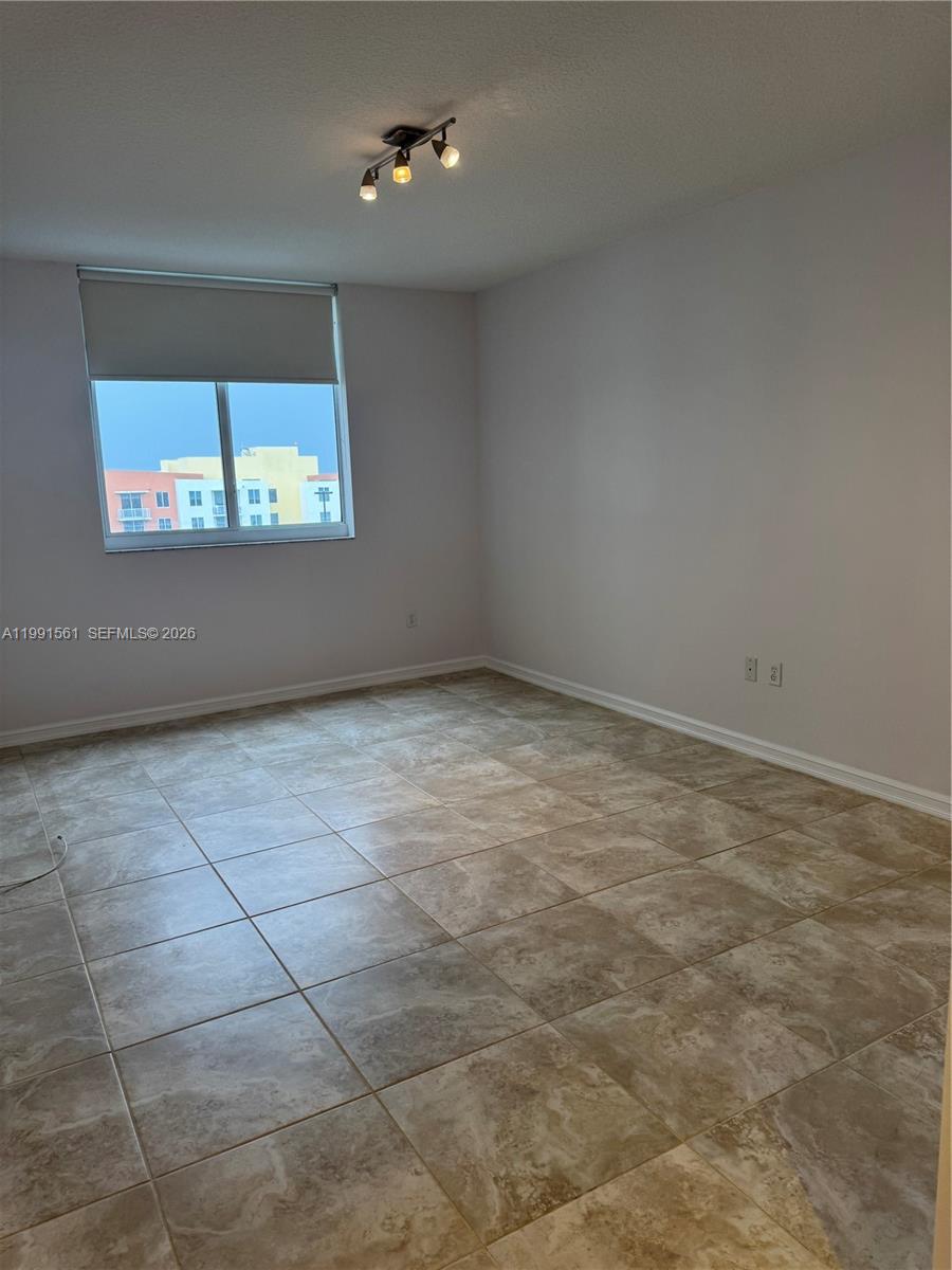 Photo of 18800 29th Ave #822, Aventura, Florida, 33180 -