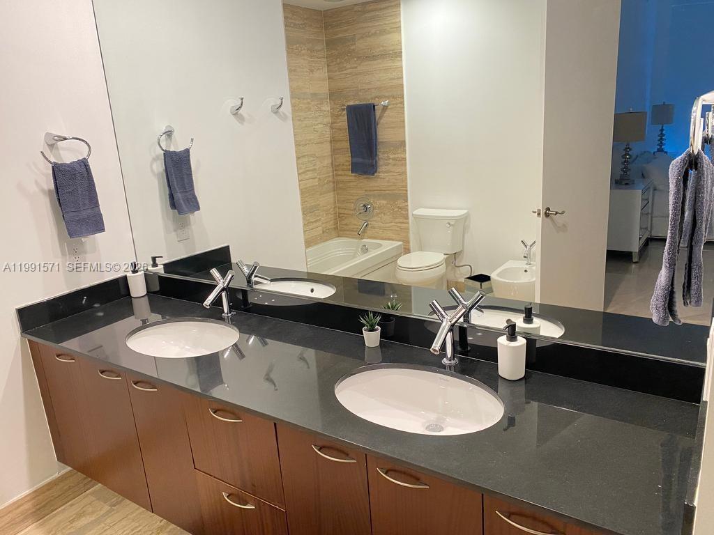 1005 2 / 2 1435 sq. ft. $ 2026-03-30 0 Photo