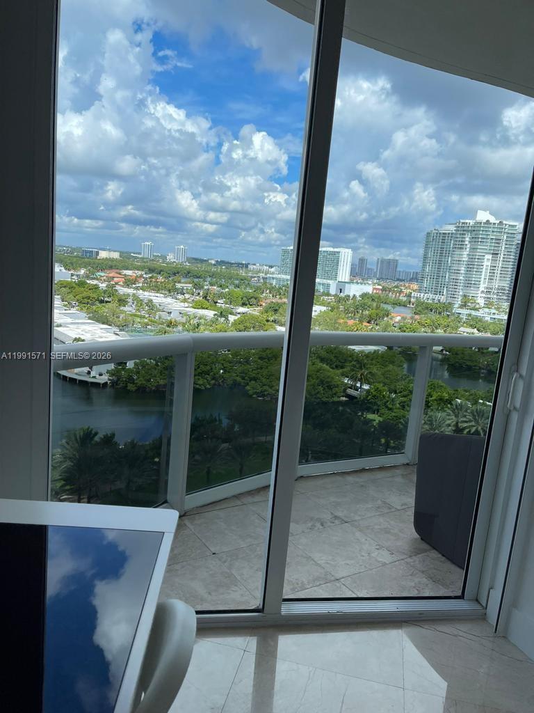 1005 2 / 2 1435 sq. ft. $ 2026-03-30 0 Photo