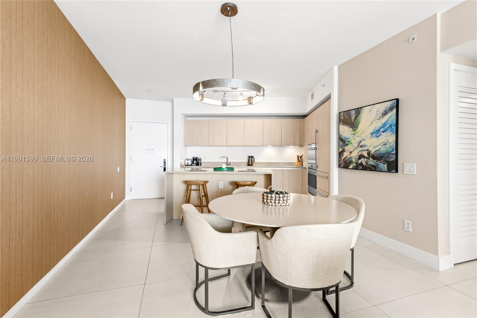 1107 1 / 1 852 кв.футов $ 2026-03-30 0 Фото